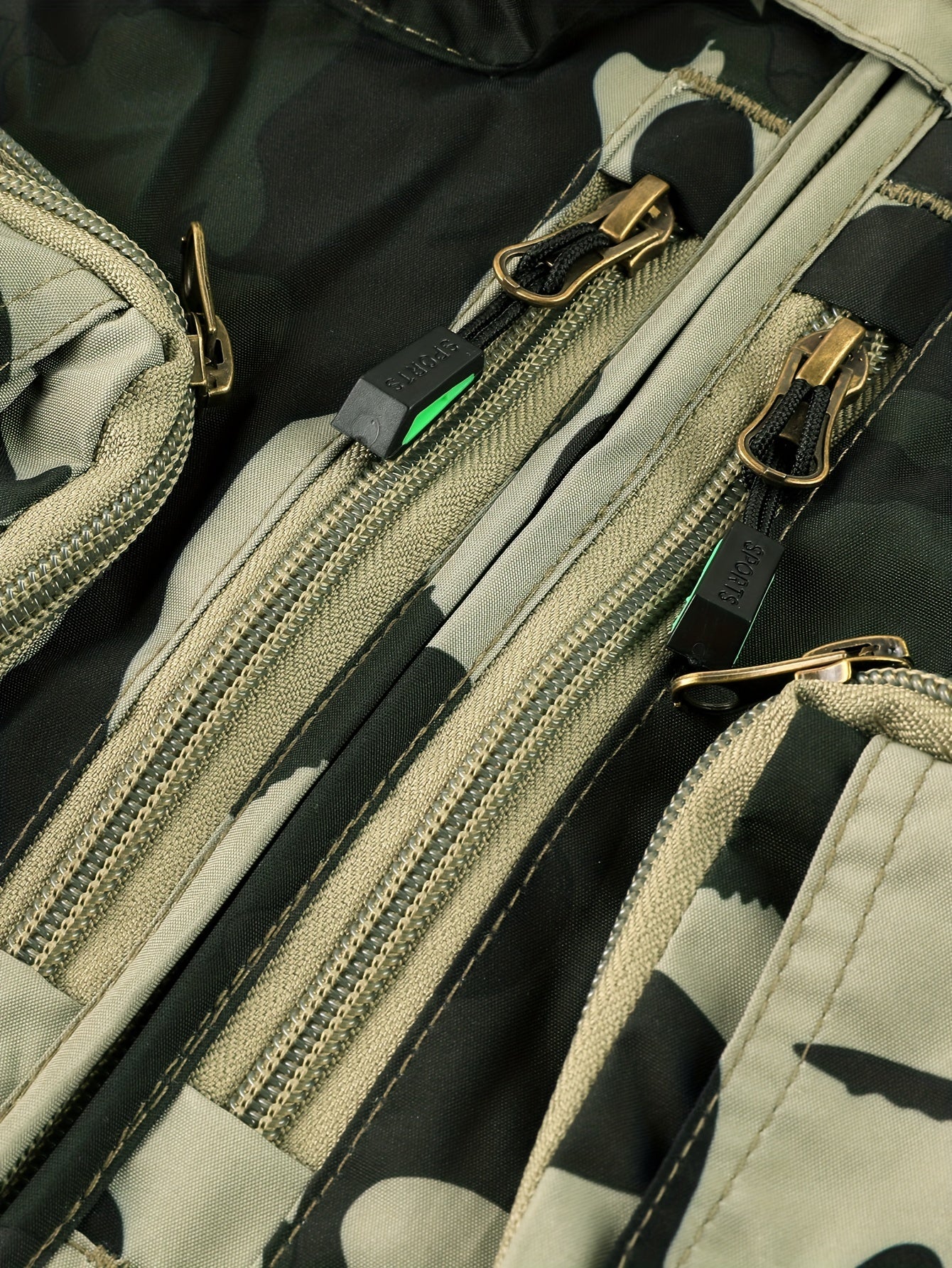 Men'n Stylish Spring And Autumn Multi-Pocket Work Vest Camo Colors