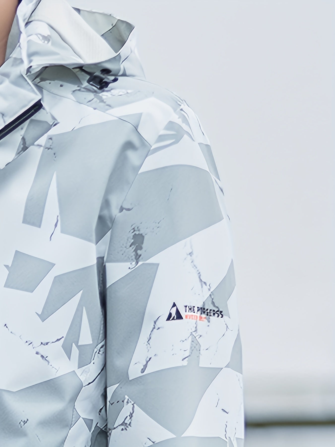 Men's Camouflage Hooded Jacket | Lightweight Windproof Coat | Camo Colors