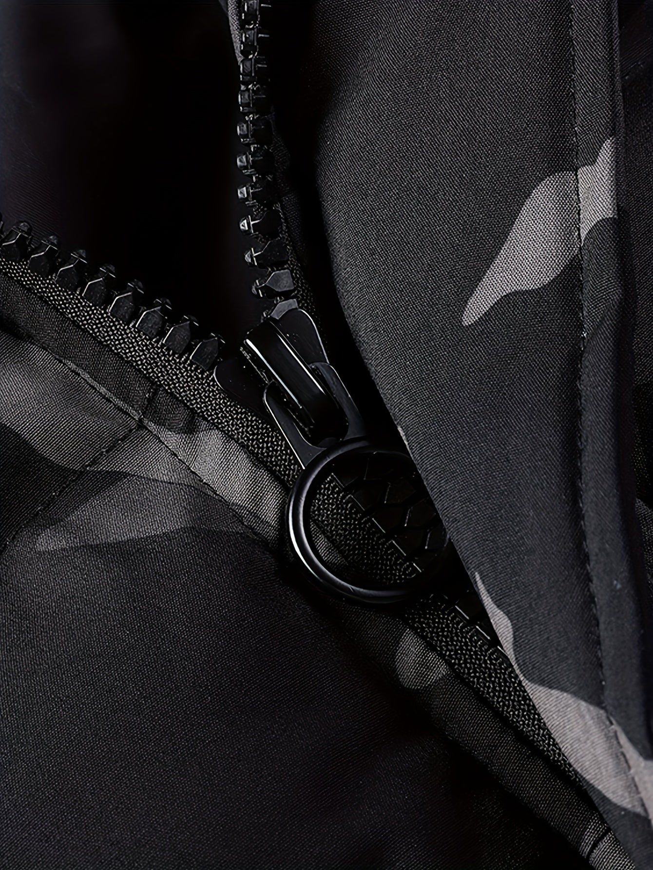 Men's Camo Hooded Jacket: Comfy, Warm Outerwear for Autumn/Winter Camo Colors