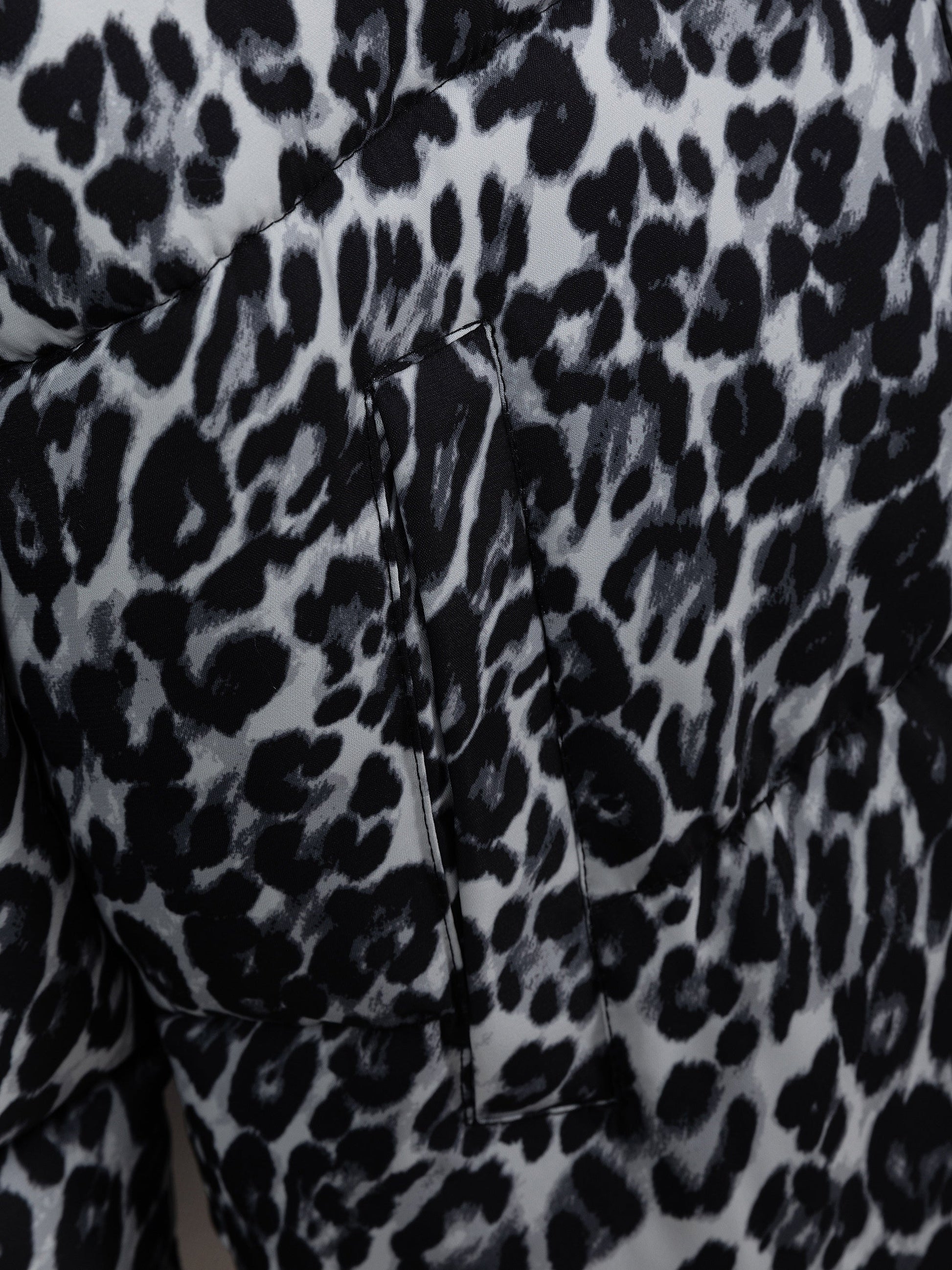 Fashionable Leopard Print Women's Puffer Coat | Camo Colors