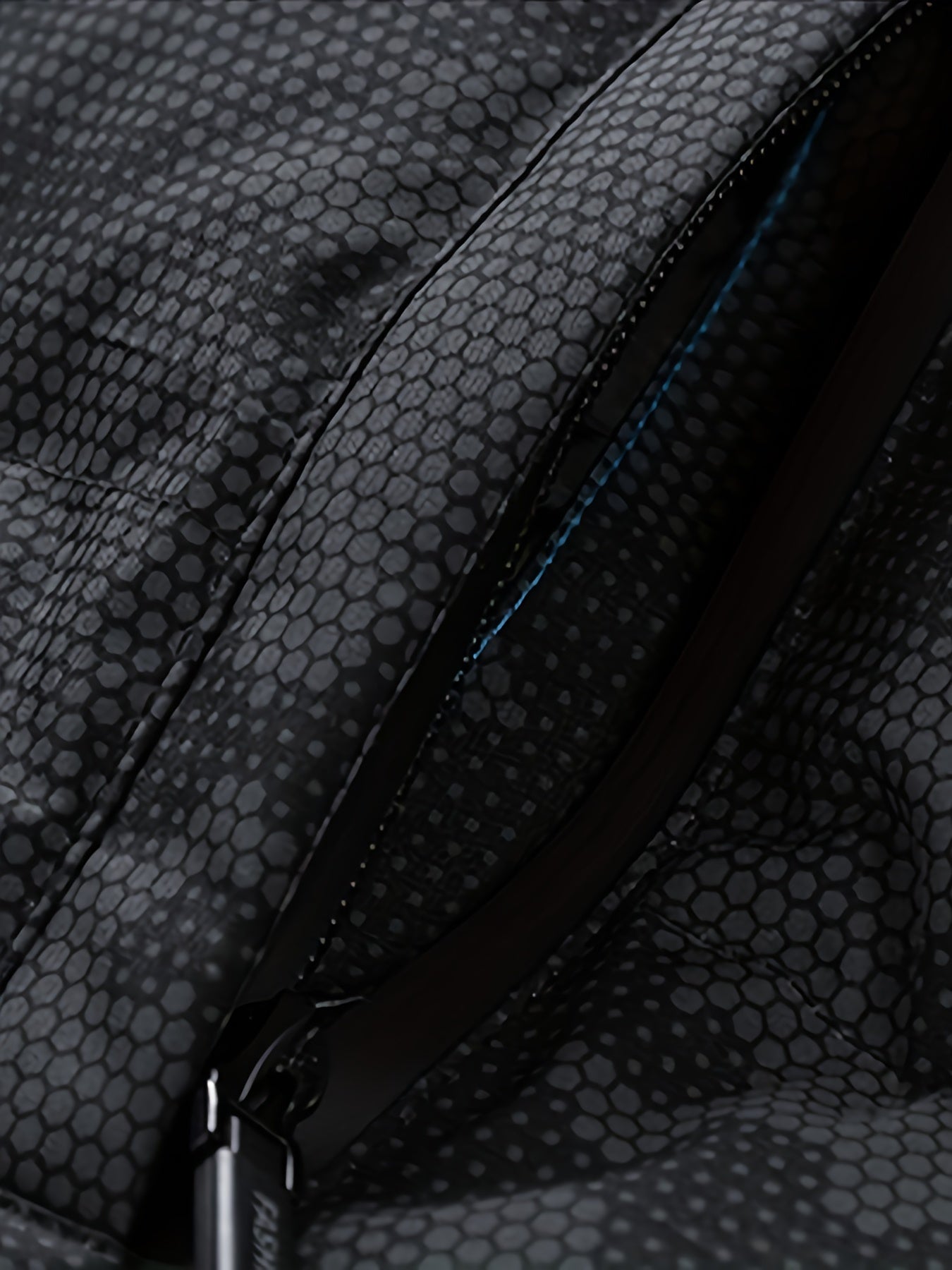 Men's Trendy Autumn/Winter Jacket: Short, Thickened Design Camo Colors