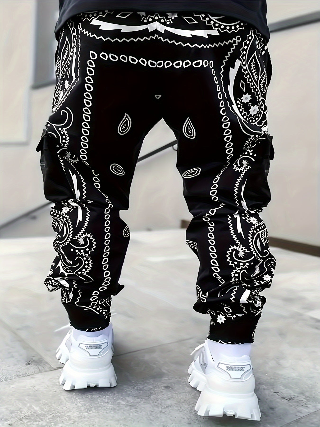 Men's Cashew Flower Multi Pocket Workwear Pants With Zipper Camo Colors