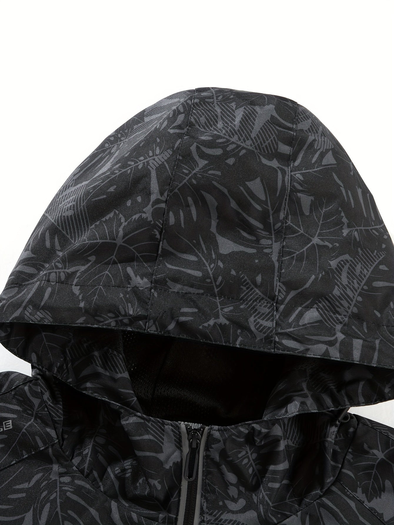 Men's Windproof and Waterproof Hooded Multi-Pocket Jacket Camo Colors