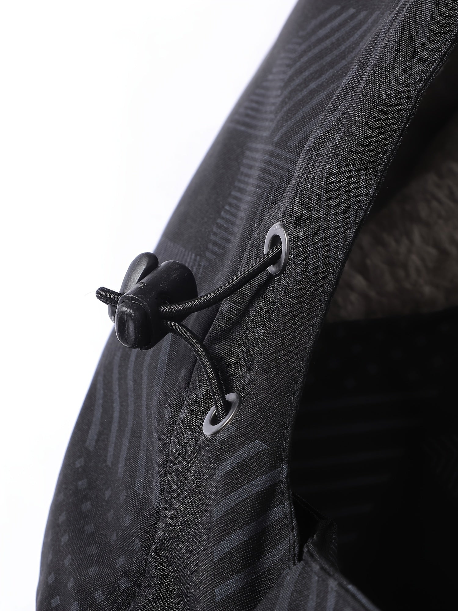 Durable Men's Winter Jacket: Scratch-Resistant, Windproof, Warm Fleece Camo Colors