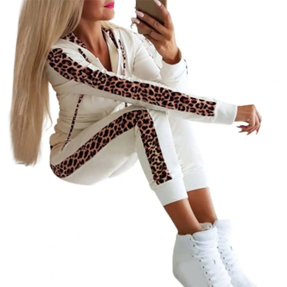 Women’s Leopard Stitching Two-Piece Tracksuit – Hoodie & Pants Set | Camo Colors