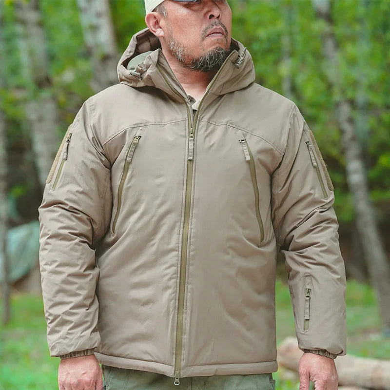 Men's Winter Hunting Jacket: Heavyweight Cotton, Windproof Camo Camo Colors