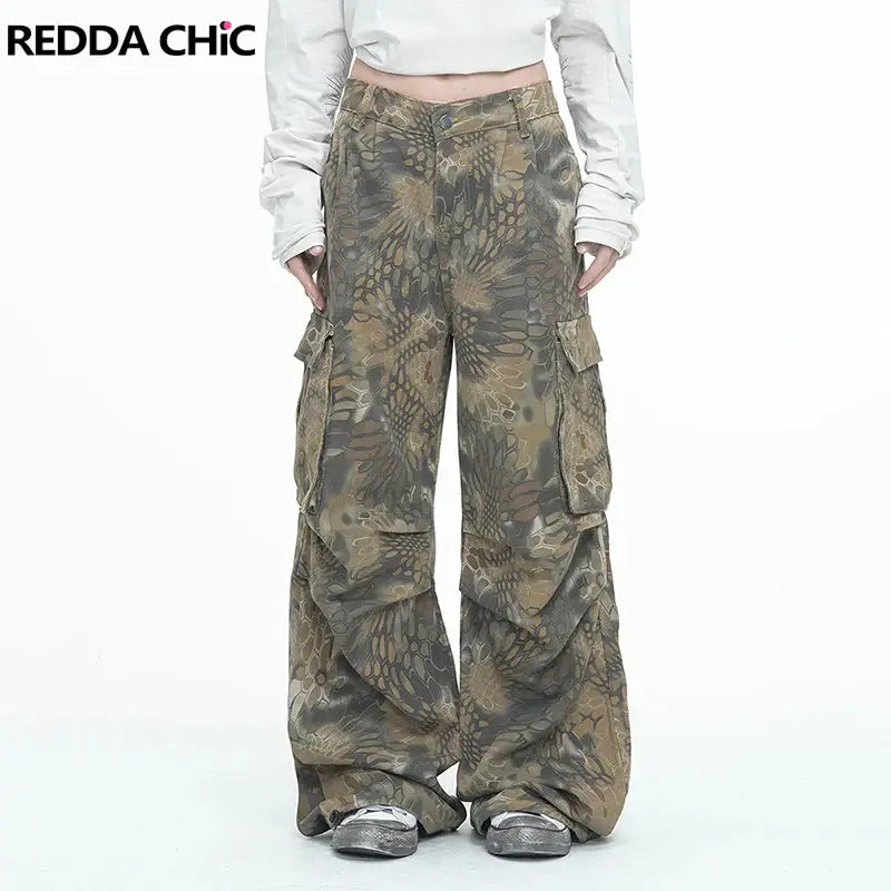 Unisex Snake Print Camo Baggy Jeans – 90s Retro Streetwear | REDDACHiC | Camo Colors