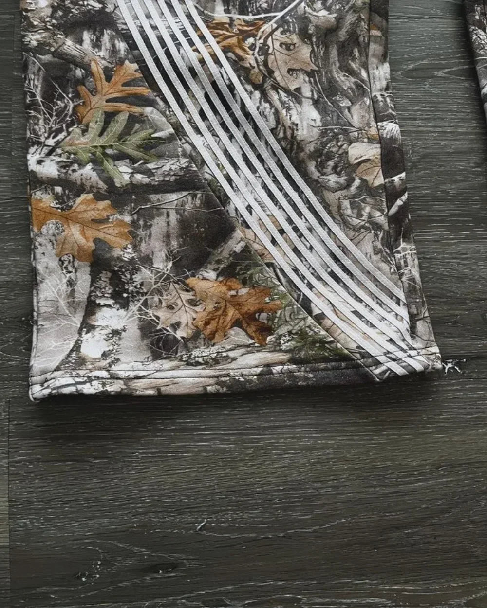 Y2K Streetwear Camo Graphic Baggy Pants for Women and Men | Camo Colors