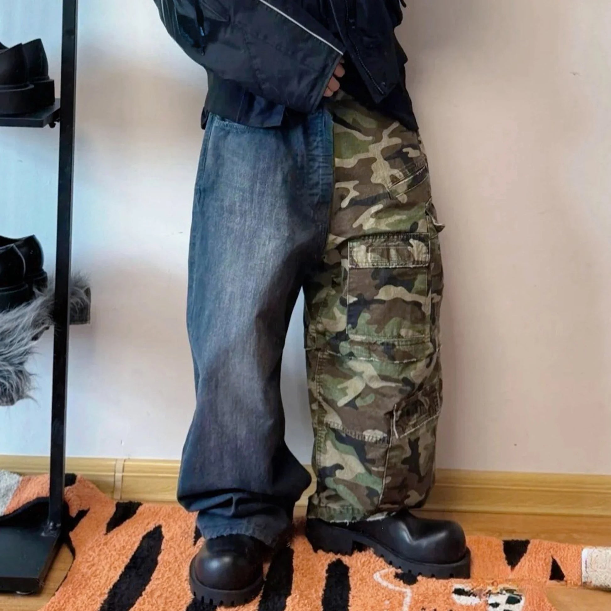 Men's Vintage Washed Camo Spliced Wide-Leg Jeans | Camo Colors