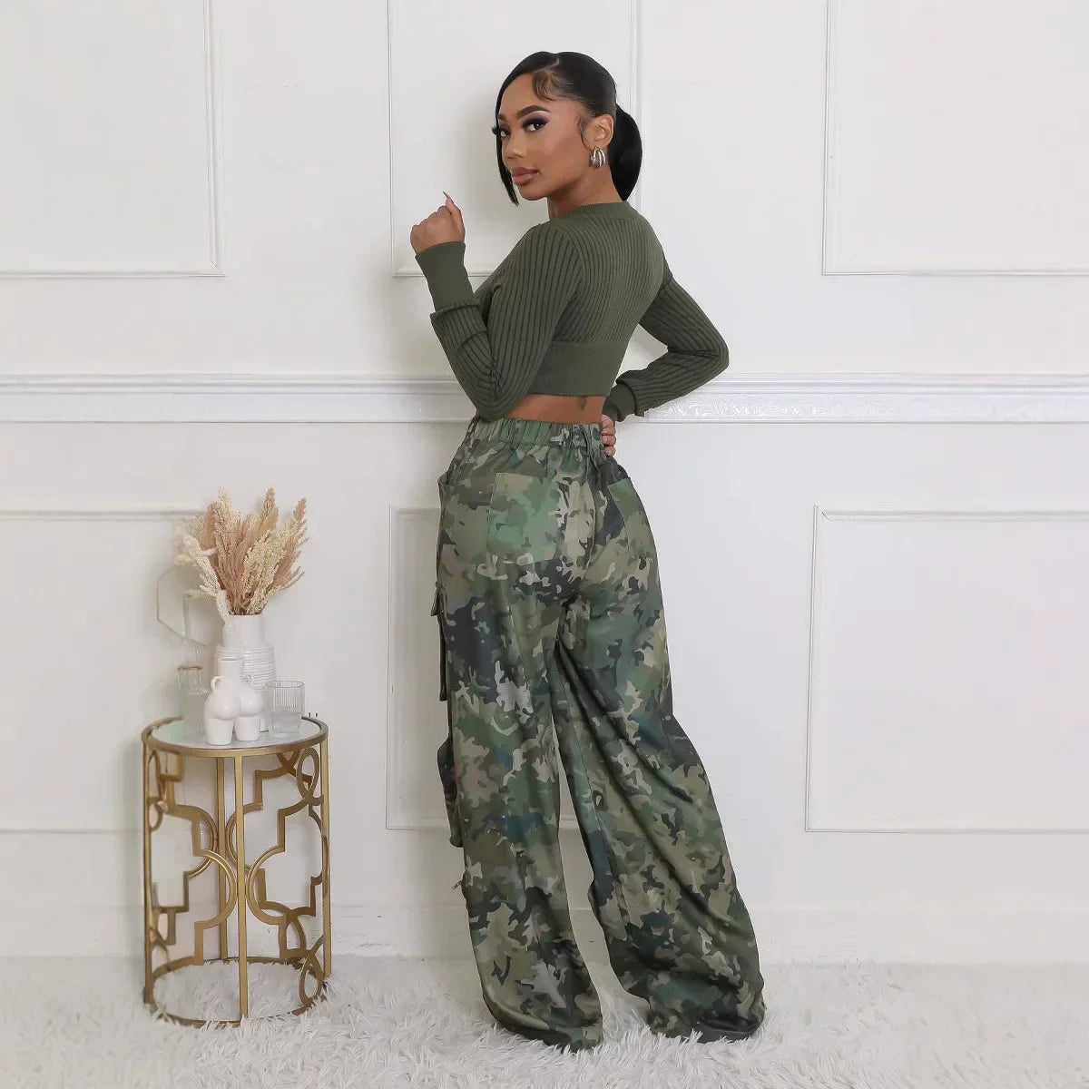 Women's Multi-Pocket Camo Cargo Pants – Y2K Streetwear | Camo Colors