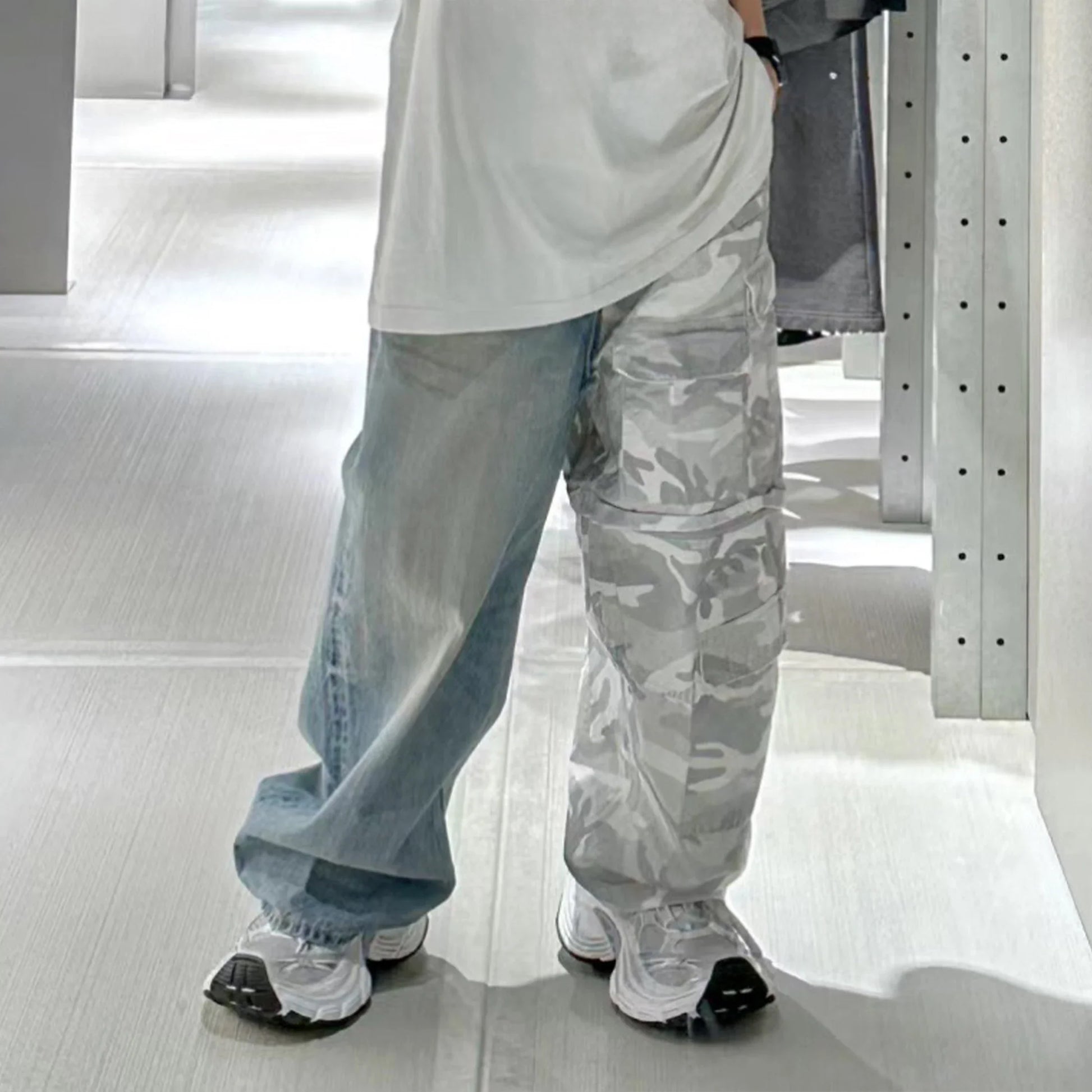 Men's Vintage Washed Camo Spliced Wide-Leg Jeans | Camo Colors