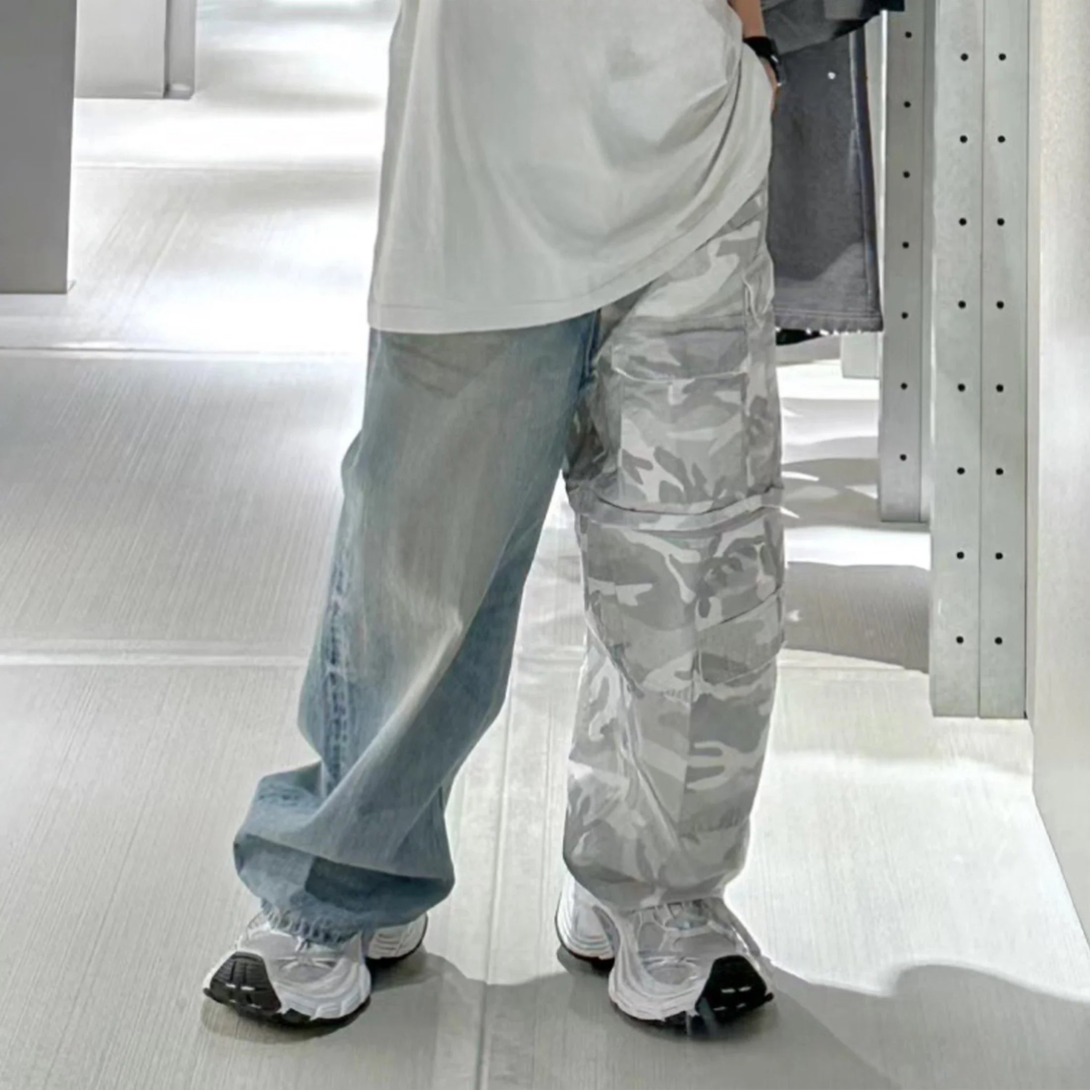 Men's Vintage Washed Camo Spliced Wide-Leg Jeans | Camo Colors