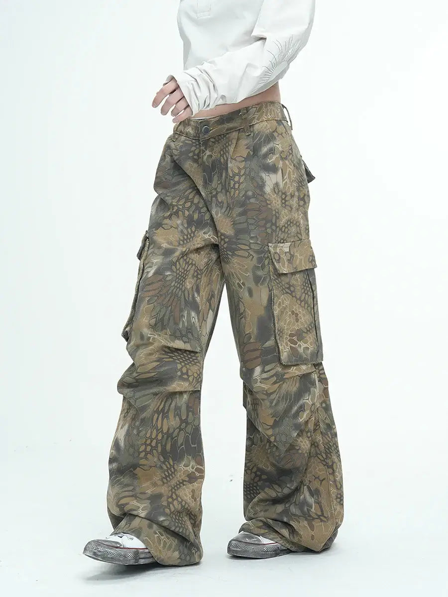 Unisex Snake Print Camo Baggy Jeans – 90s Retro Streetwear | REDDACHiC | Camo Colors