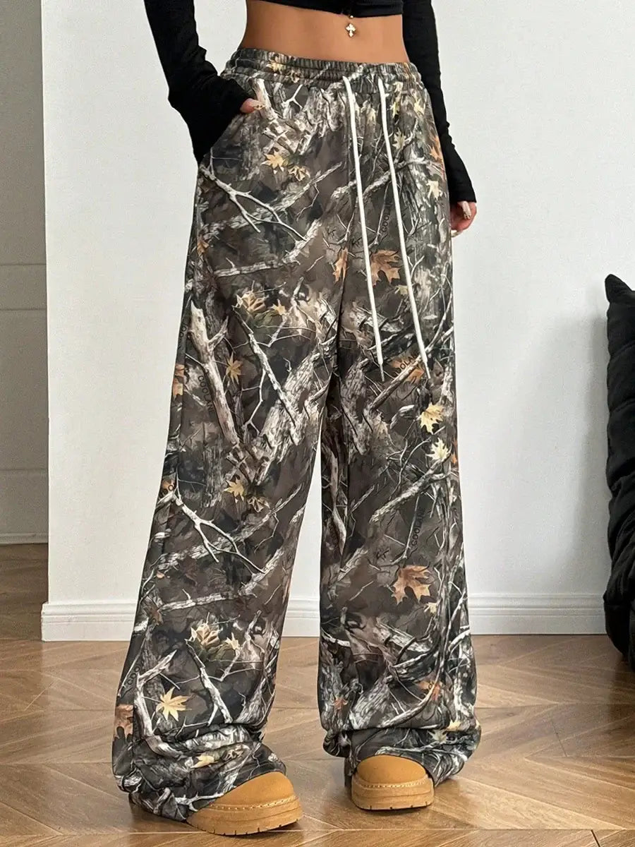 Women's High-Waisted Camo Cargo Pants – Loose Fit Outdoor Trousers | Camo Colors
