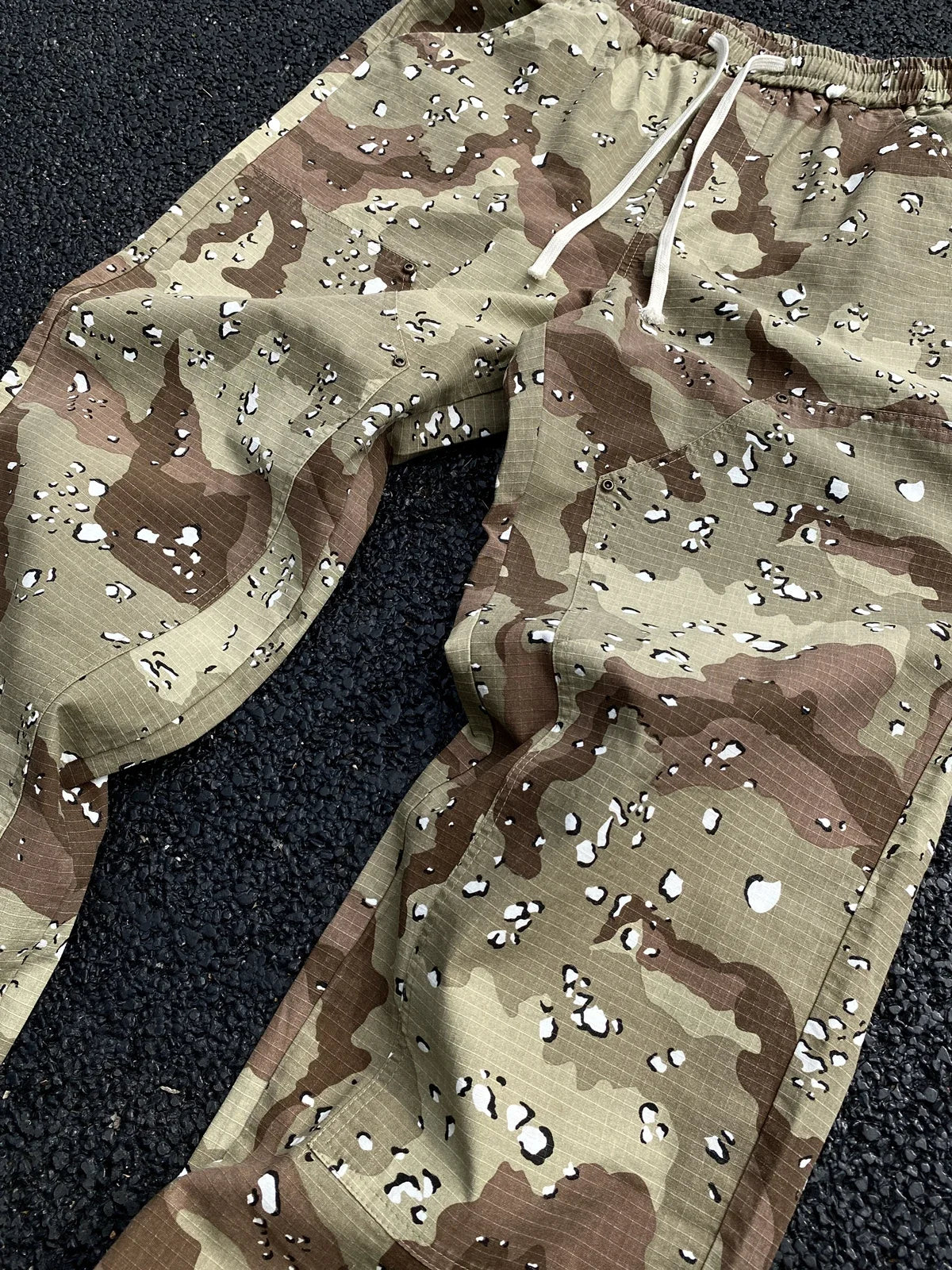 Desert Camouflage Oversized Cargo Lumber Pants | Camo Colors