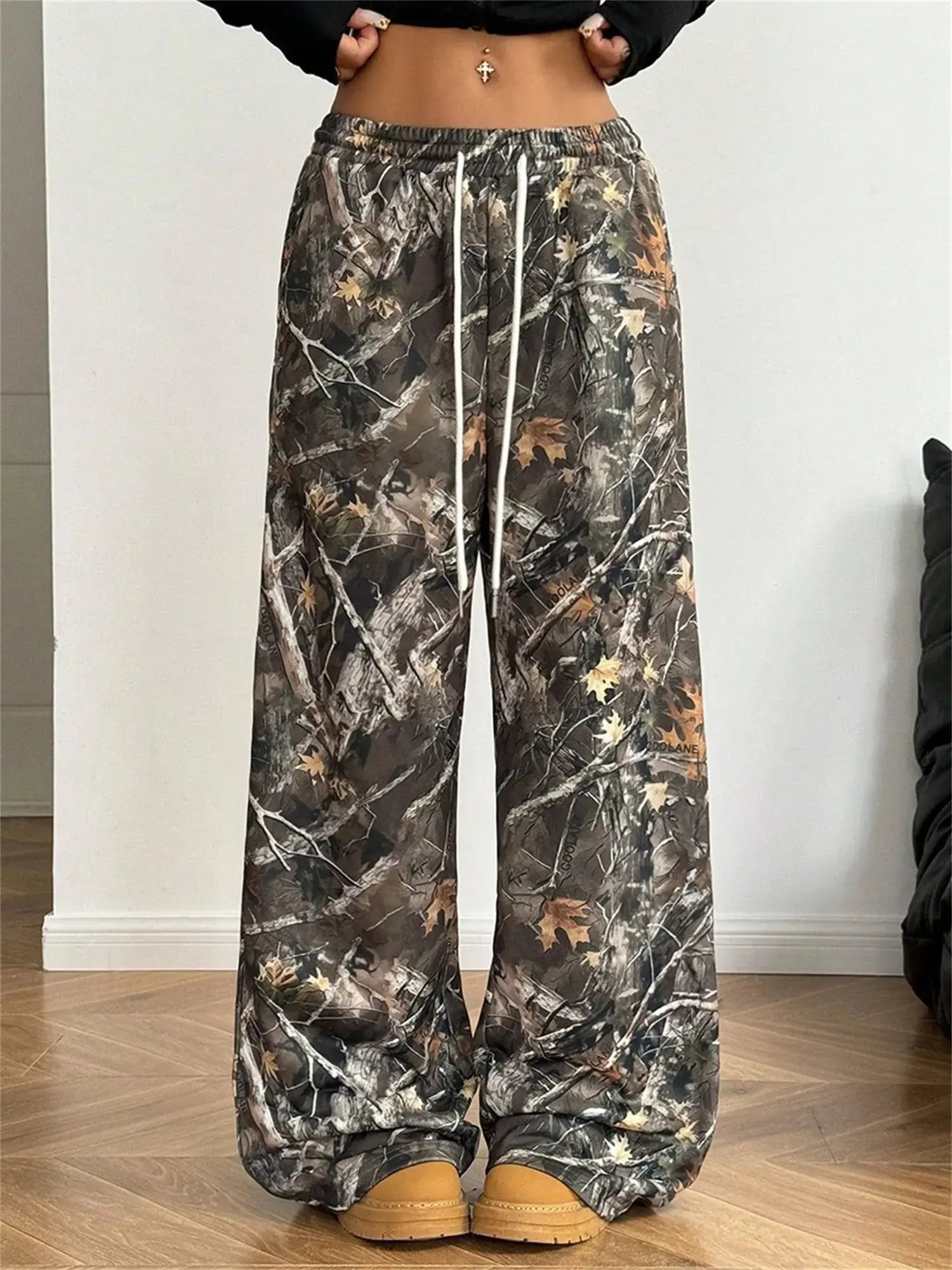 Women's High-Waisted Camo Cargo Pants – Loose Fit Outdoor Trousers | Camo Colors