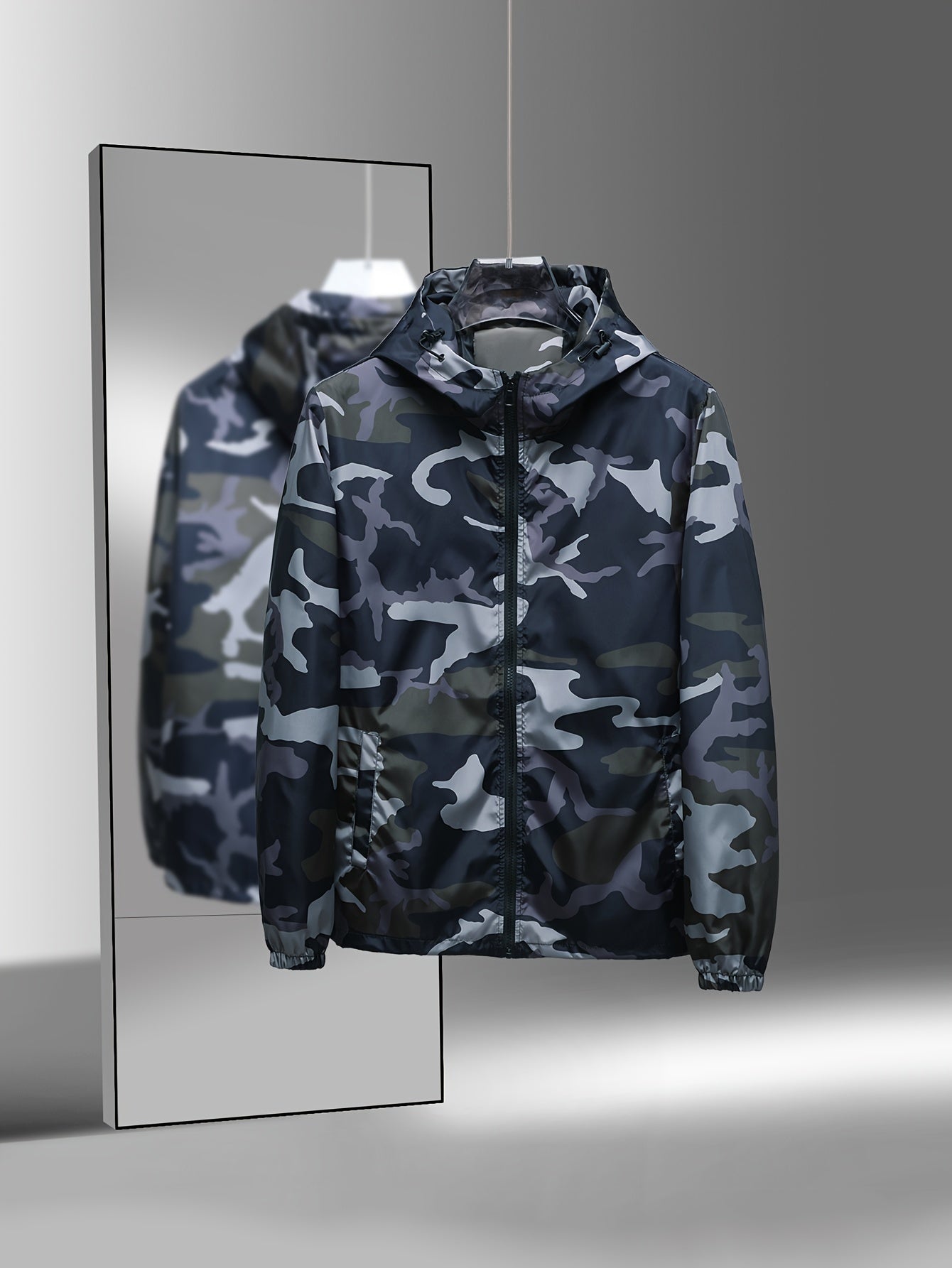 Men's Camo Hooded Jacket - Lightweight Polyester Zip-Up Camo Colors