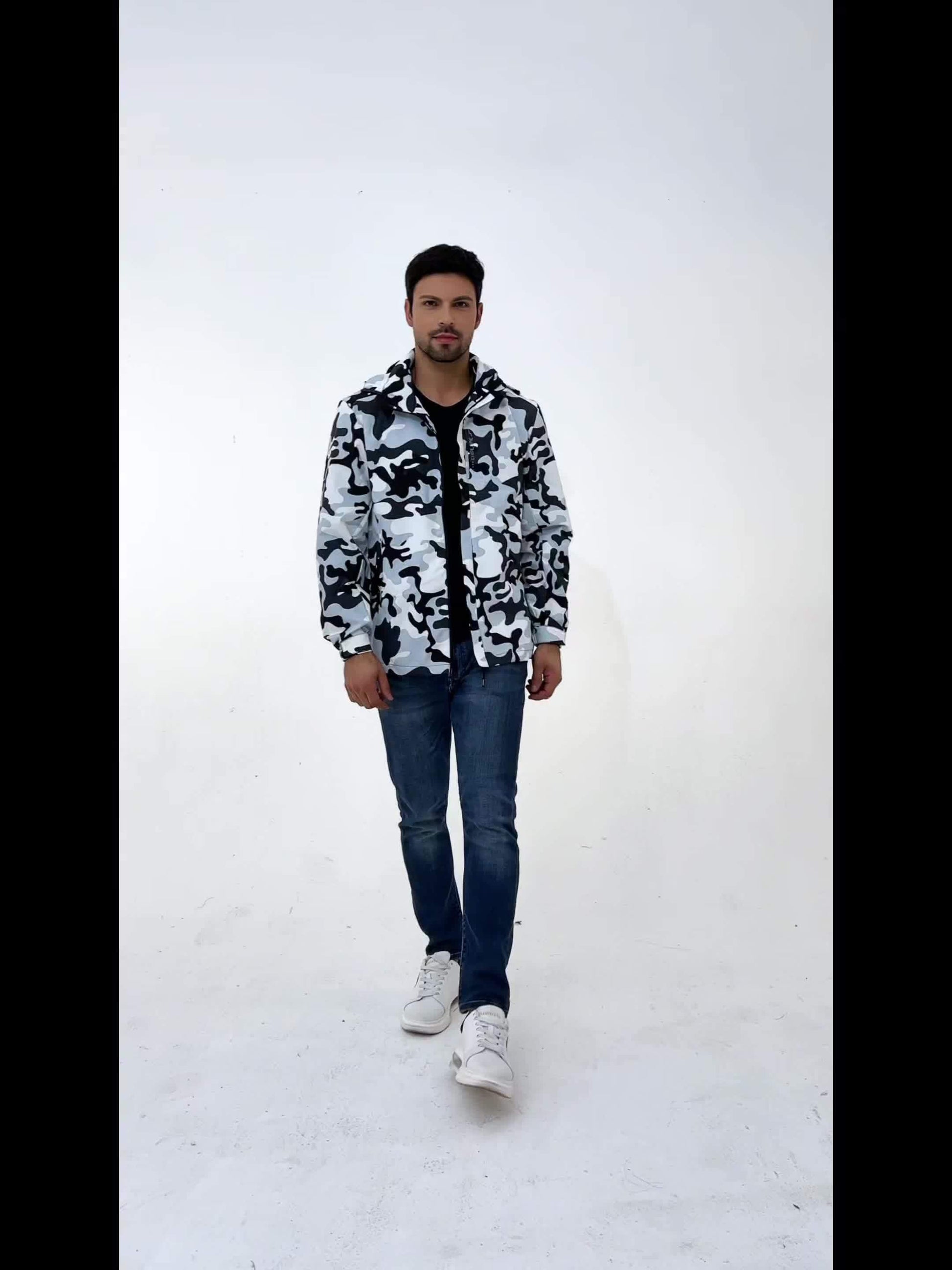 Men's Camo Hooded Jacket in Khaki / Ivory White Camo Colors