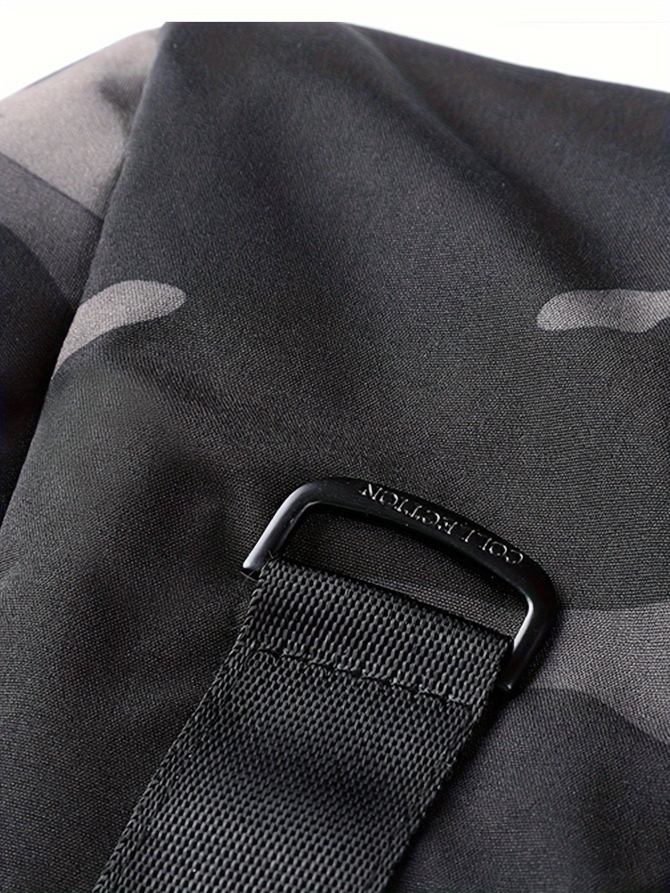 Men's Camo Hooded Jacket: Comfy, Warm Outerwear for Autumn/Winter Camo Colors