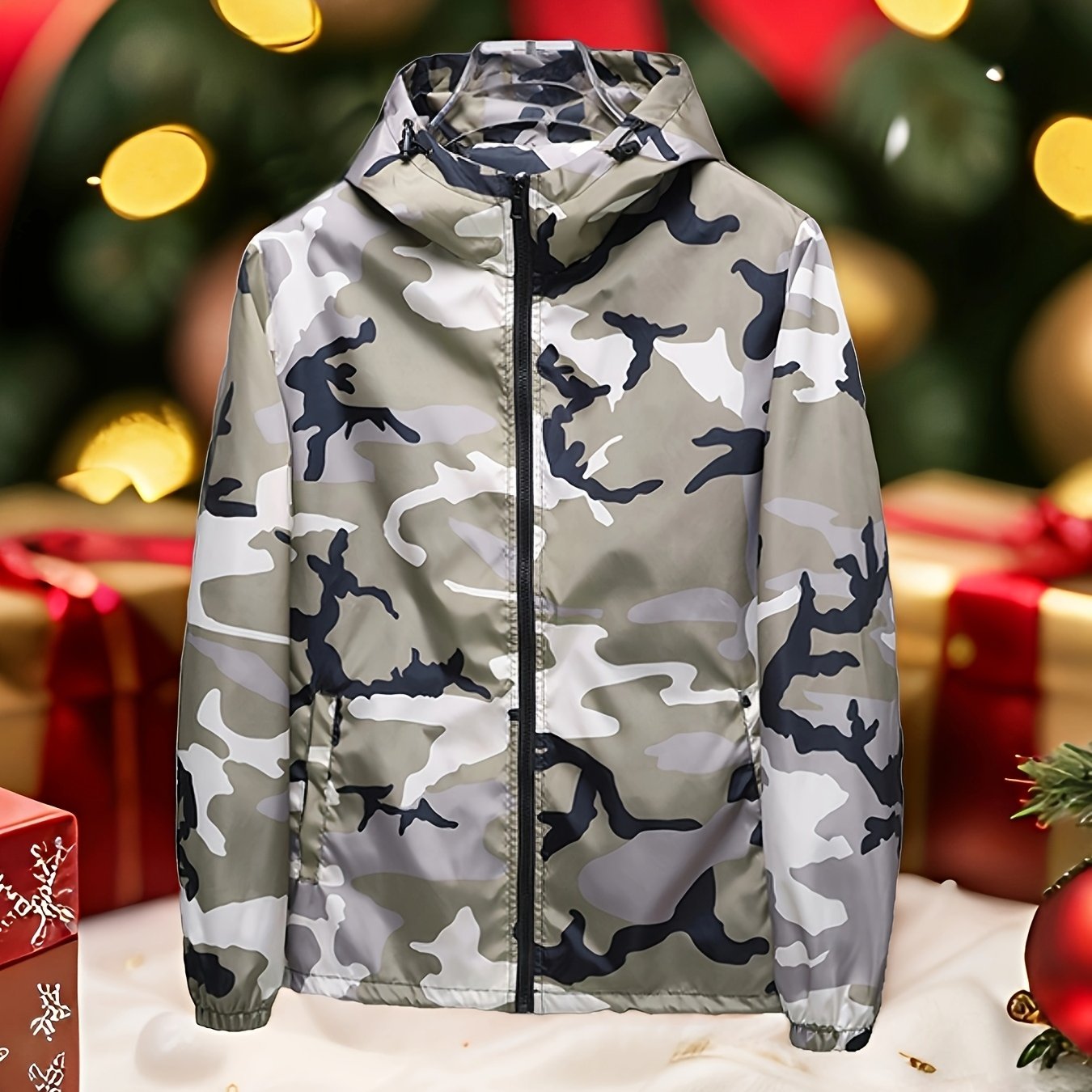 Men's Camo Hooded Jacket - Lightweight Polyester Zip-Up Camo Colors
