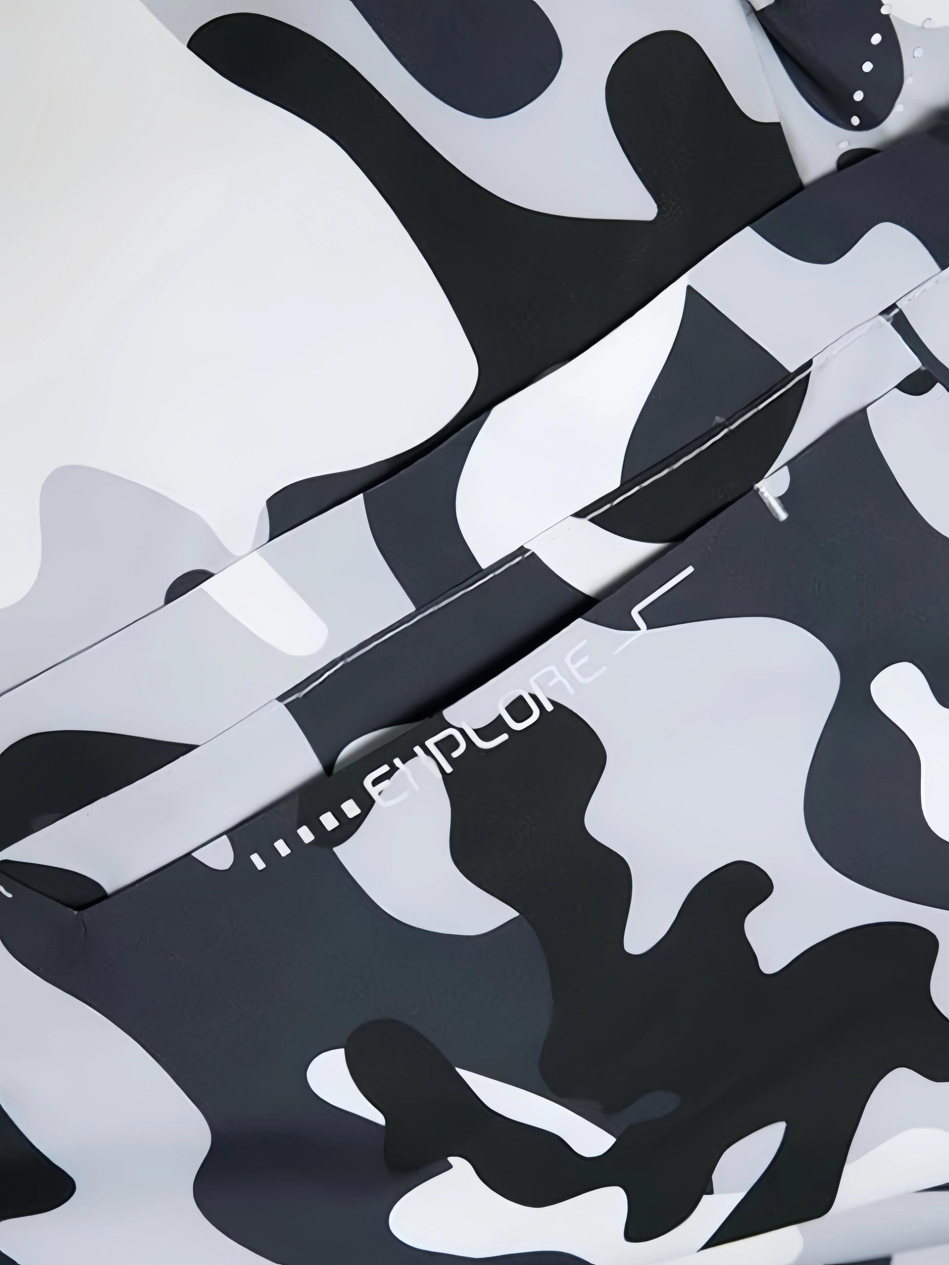 Men's Camo Hooded Jacket in Khaki / Ivory White Camo Colors