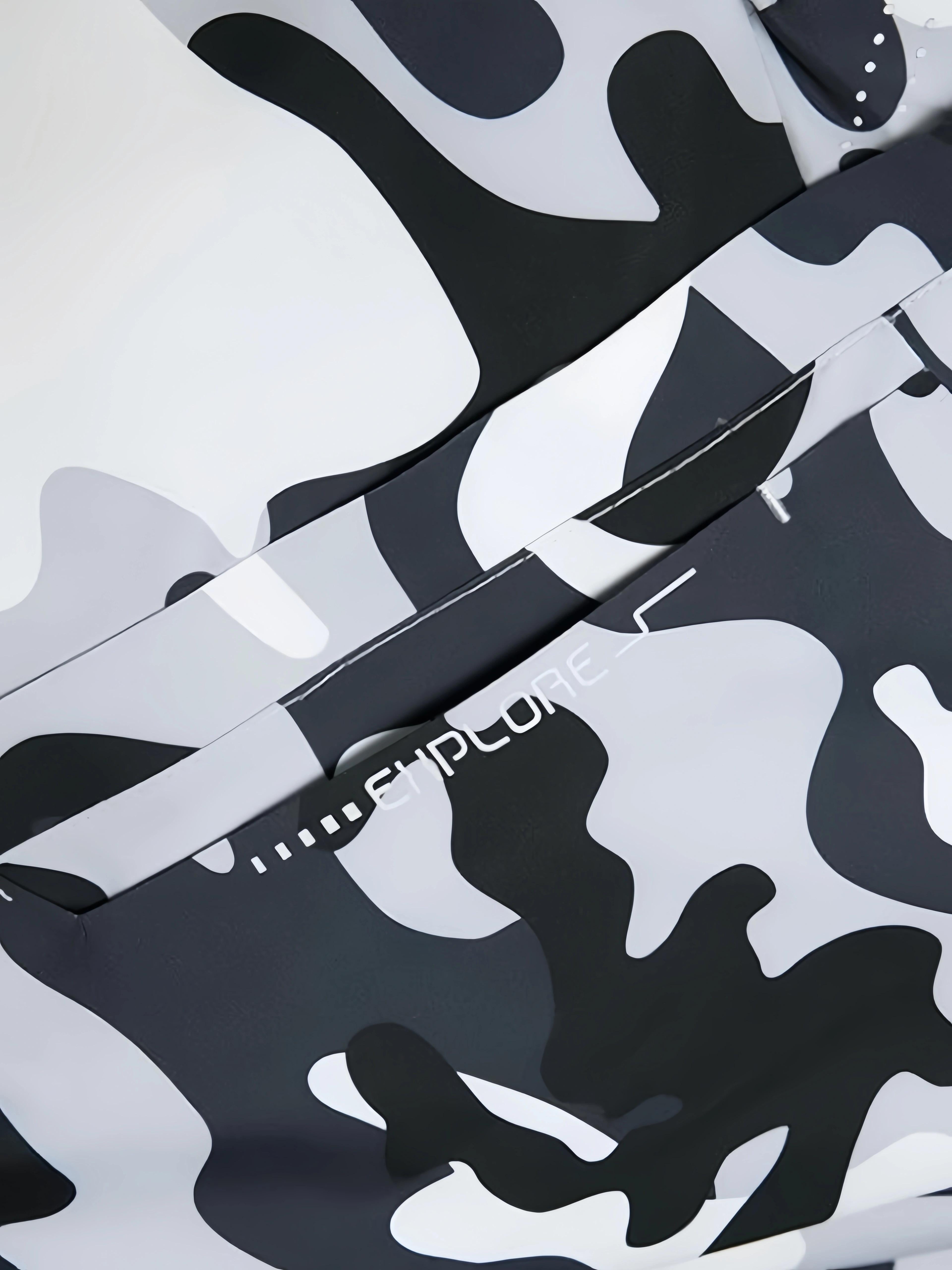 Men's Camo Hooded Jacket in Khaki / Ivory White Camo Colors