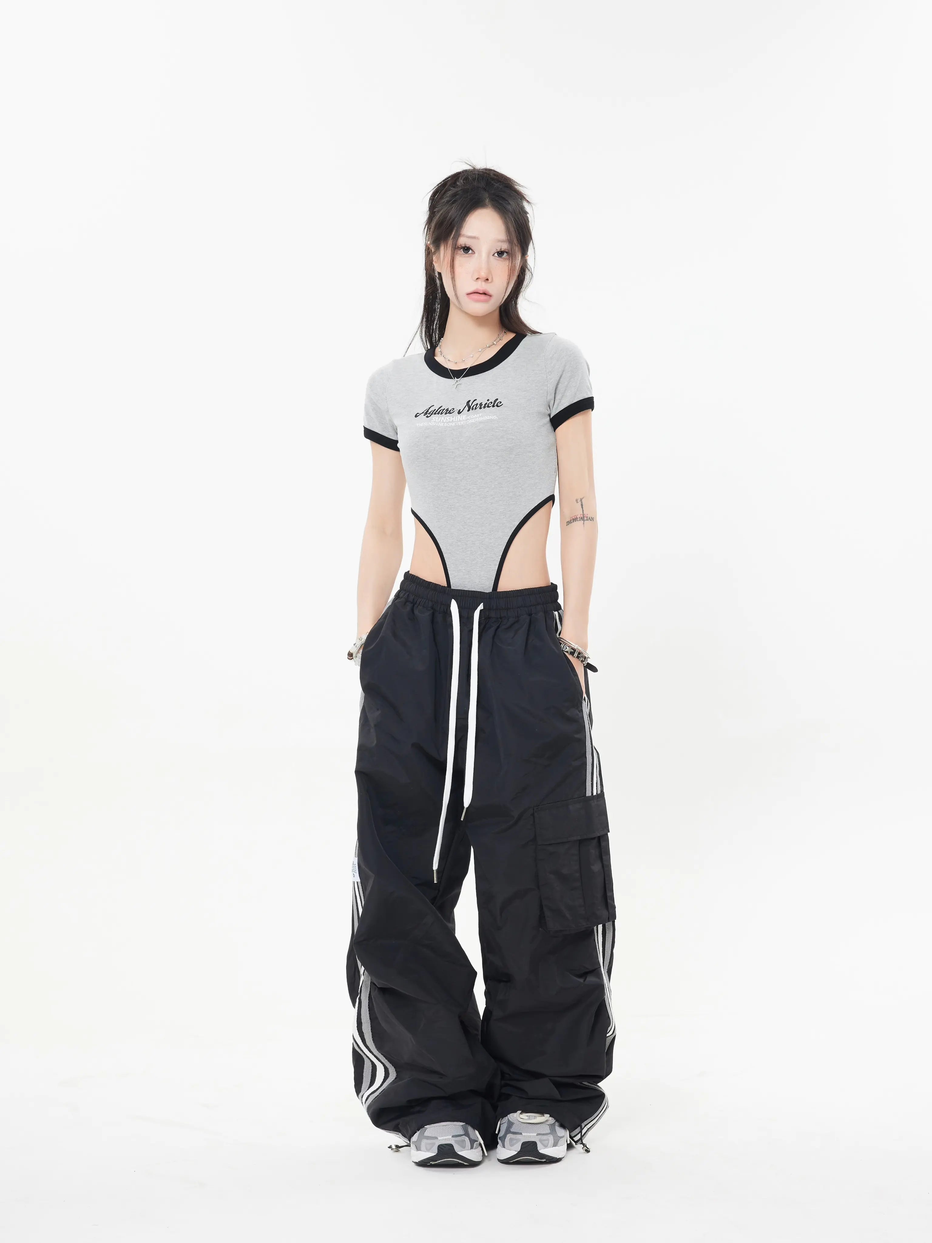 Y2K Women Cargo Pants | Wide Fit | Green / Black Camo Colors