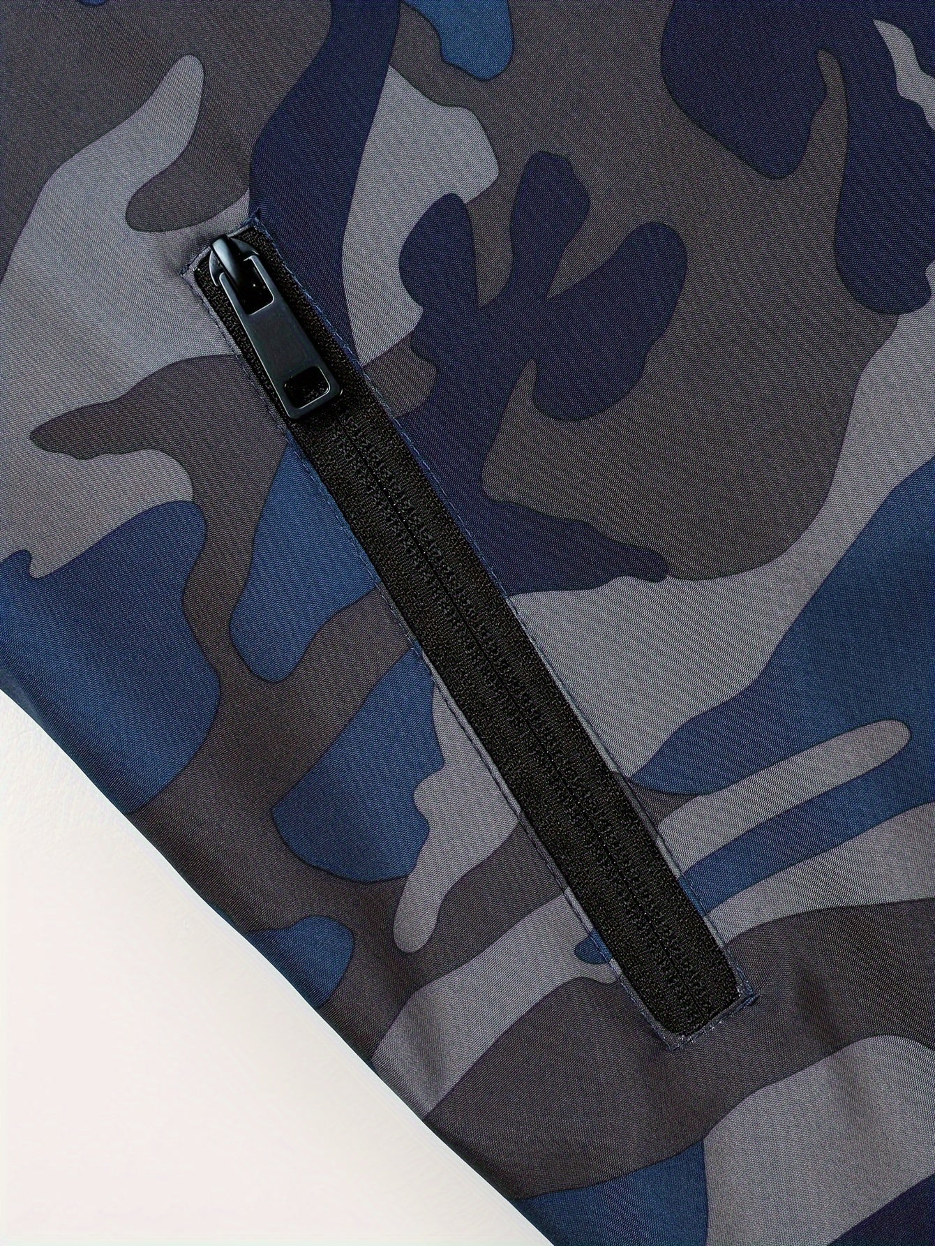 Long Sleeve Hooded Zipper Jacket for Men Camo Colors